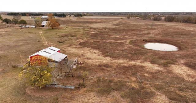 1505 Prairie Valley Road, West Point, TX 78963