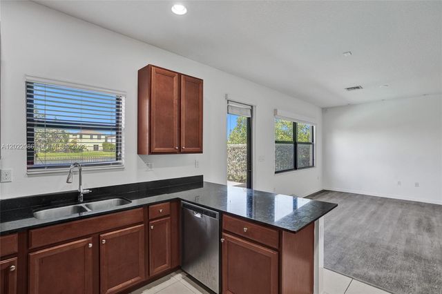 643 NE 191st Terrace, Miami, FL 33179