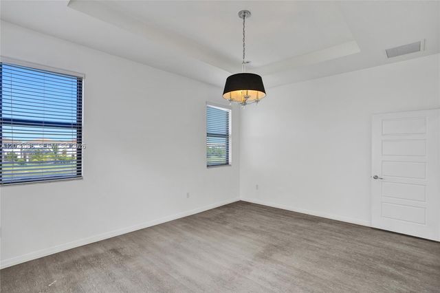 643 NE 191st Terrace, Miami, FL 33179