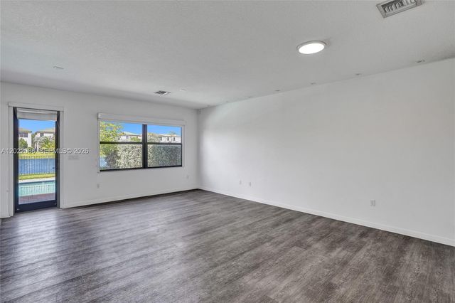 643 NE 191st Terrace, Miami, FL 33179