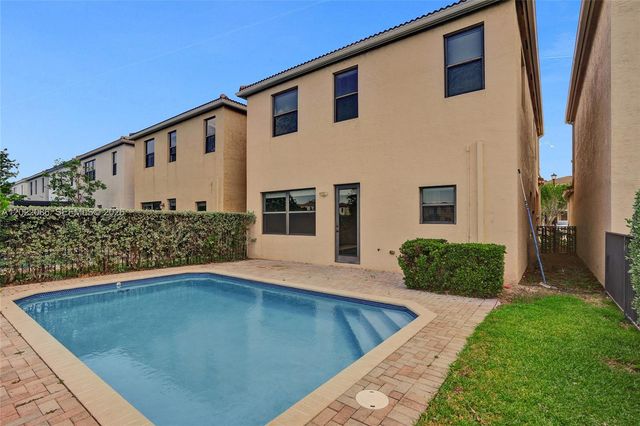 643 NE 191st Terrace, Miami, FL 33179