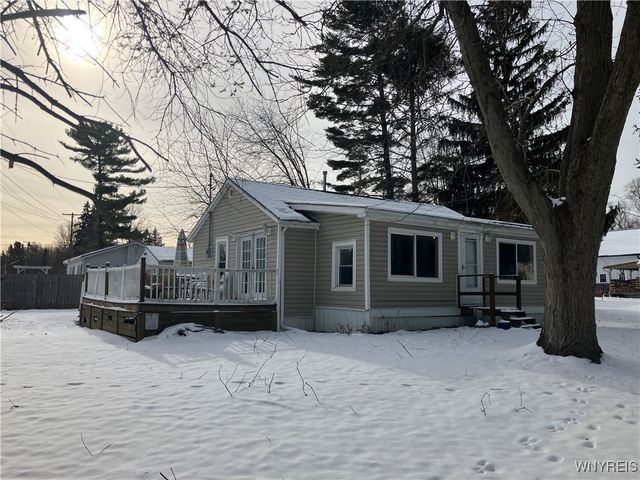 215 West Sterling Avenue, Evans, NY 14006