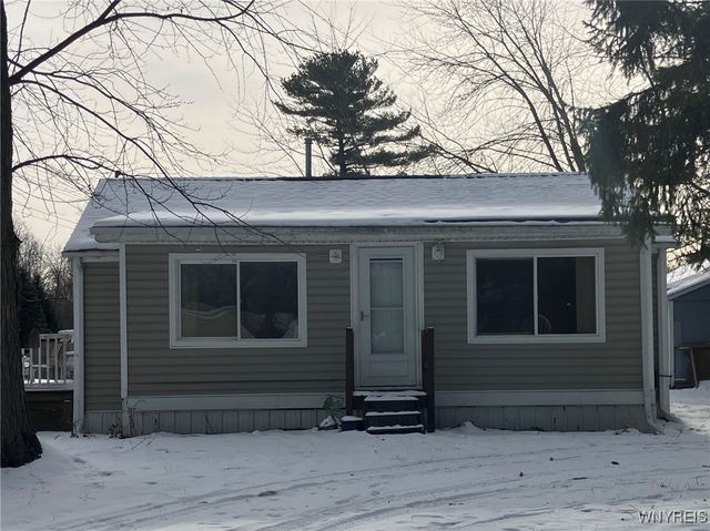 215 West Sterling Avenue, Evans, NY 14006