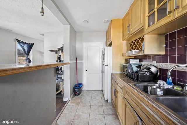 5901 PLUMER AVE, Baltimore, MD 21206
