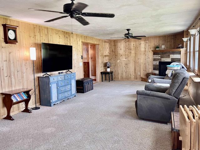 N422 DONS DRIVE, Appleton, WI 54915