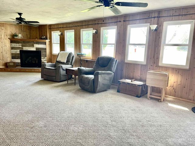 N422 DONS DRIVE, Appleton, WI 54915