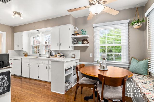 1114 Keneberry Way Se, East Grand Rapids, MI 49506