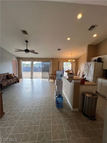 3446 NE 10th AVE, Cape Coral, FL 33909