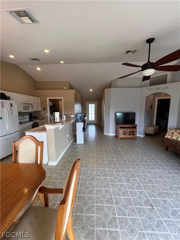 3446 NE 10th AVE, Cape Coral, FL 33909