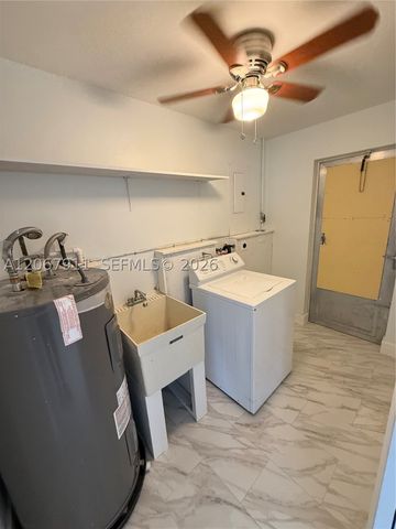 3558 Everglades Rd, Palm Beach Gardens, FL 33410