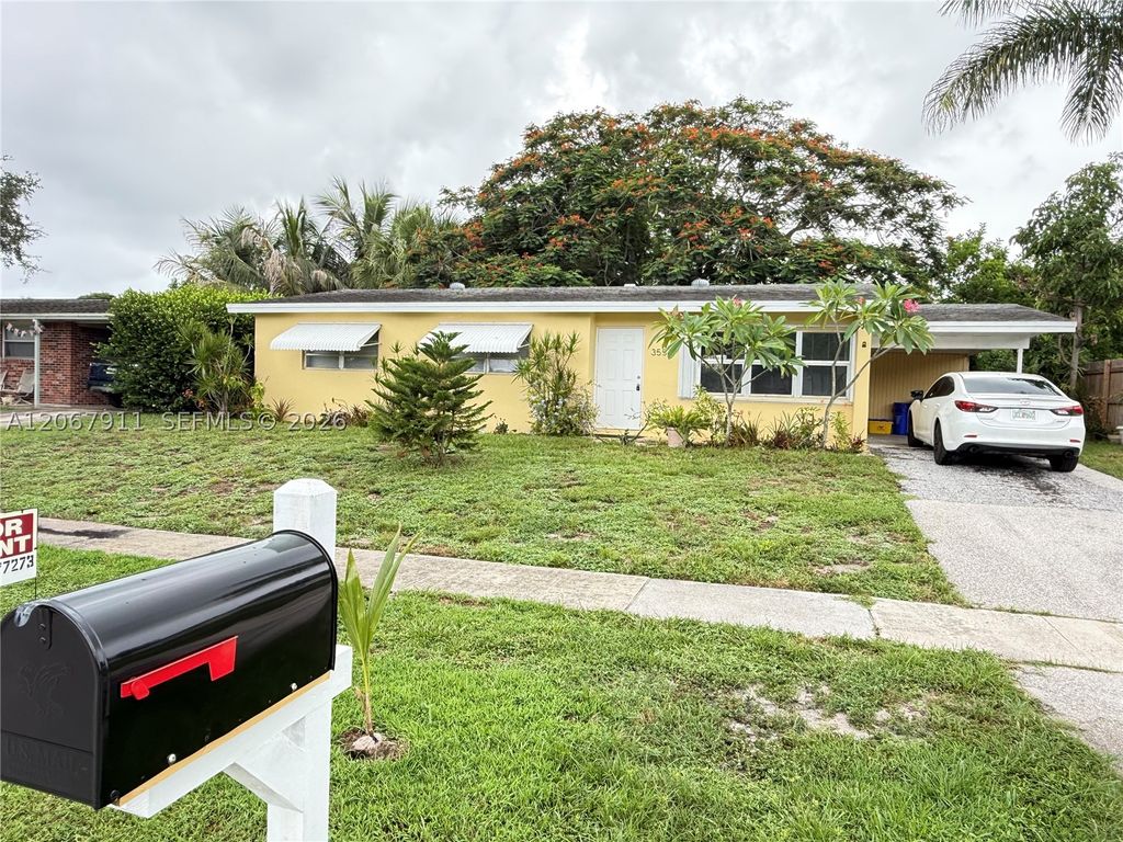 3558 Everglades Rd, Palm Beach Gardens, FL 33410