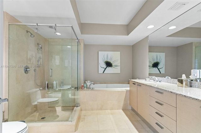 1850 S Ocean Dr 805, Hallandale Beach, FL 33009