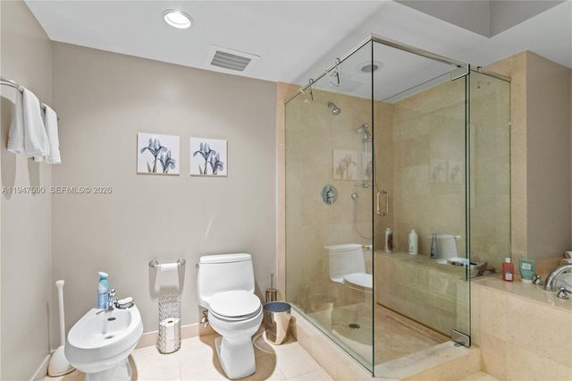 1850 S Ocean Dr 805, Hallandale Beach, FL 33009