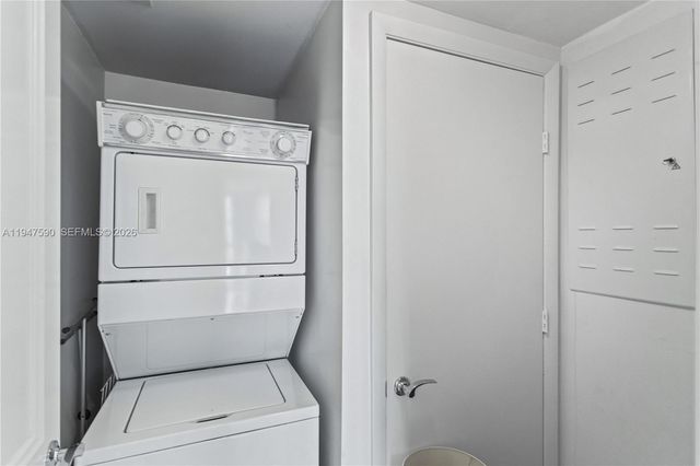 1850 S Ocean Dr 805, Hallandale Beach, FL 33009