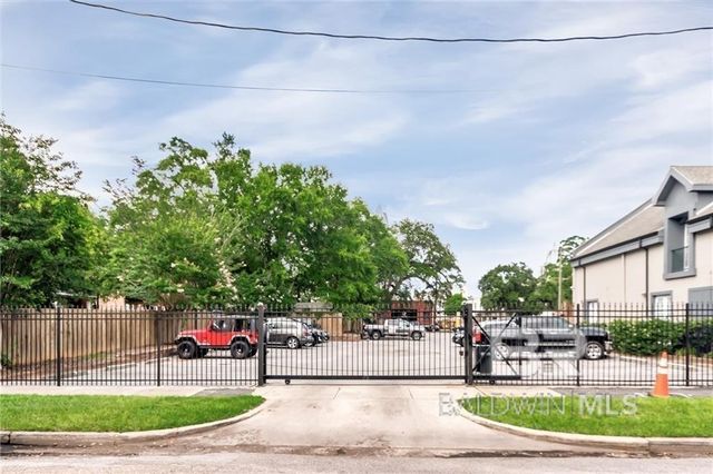 412 Dauphin Street M, Mobile, AL 36602