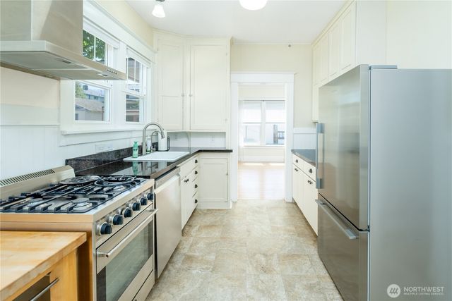 1205 S Cherry Street, Port Angeles, WA 98362