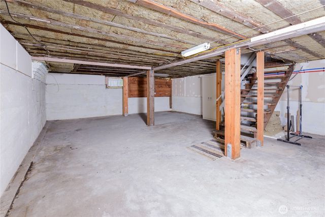 1205 S Cherry Street, Port Angeles, WA 98362