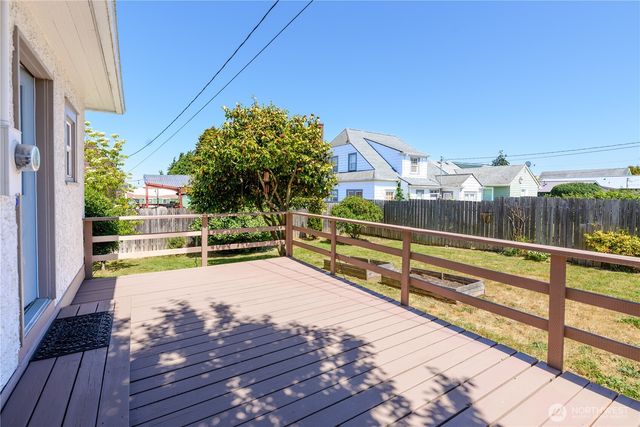 1205 S Cherry Street, Port Angeles, WA 98362