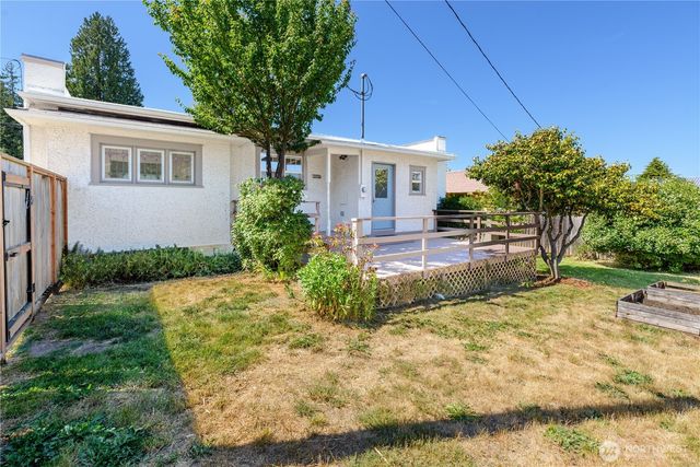 1205 S Cherry Street, Port Angeles, WA 98362