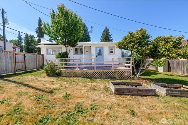 1205 S Cherry Street, Port Angeles, WA 98362