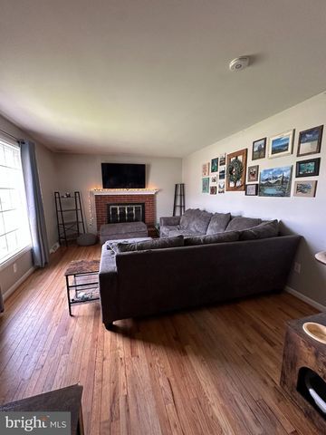 13524 CHERRY TREE CIR, Hagerstown, MD 21742