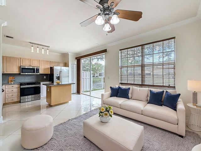 3990 NW 92nd Avenue, Sunrise, FL 33351