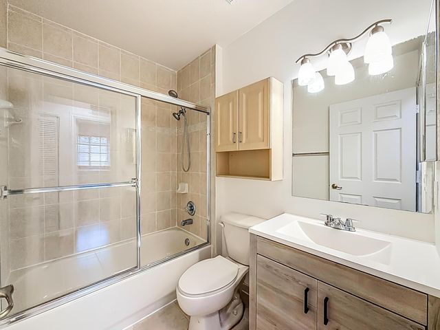 3990 NW 92nd Avenue, Sunrise, FL 33351