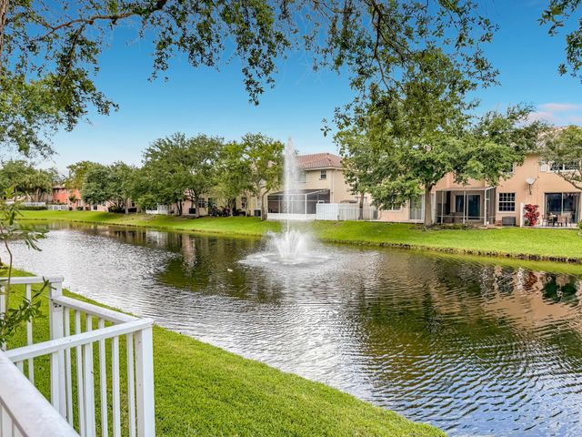 3990 NW 92nd Avenue, Sunrise, FL 33351