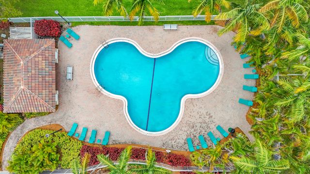 3990 NW 92nd Avenue, Sunrise, FL 33351