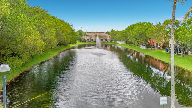 3990 NW 92nd Avenue, Sunrise, FL 33351