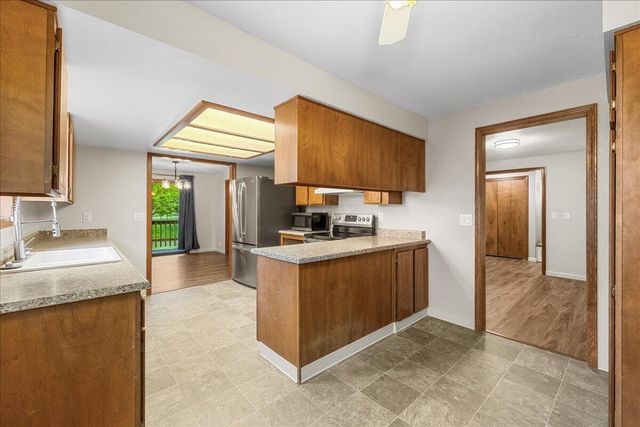 2981 Rosewood Street, Medford, OR 97504