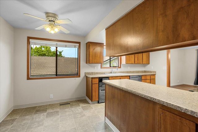 2981 Rosewood Street, Medford, OR 97504