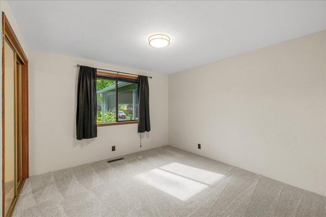 2981 Rosewood Street, Medford, OR 97504