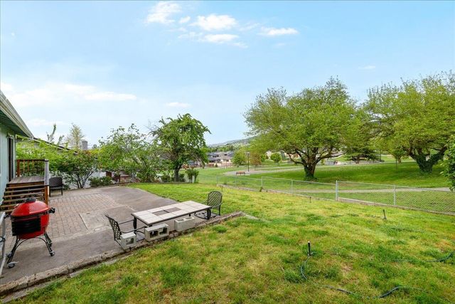 2981 Rosewood Street, Medford, OR 97504