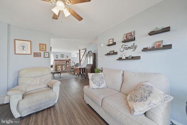 1323 MORTON AVE, Folsom, PA 19033