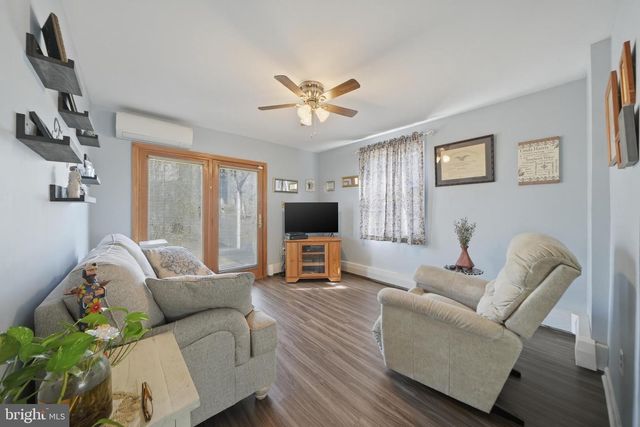 1323 MORTON AVE, Folsom, PA 19033