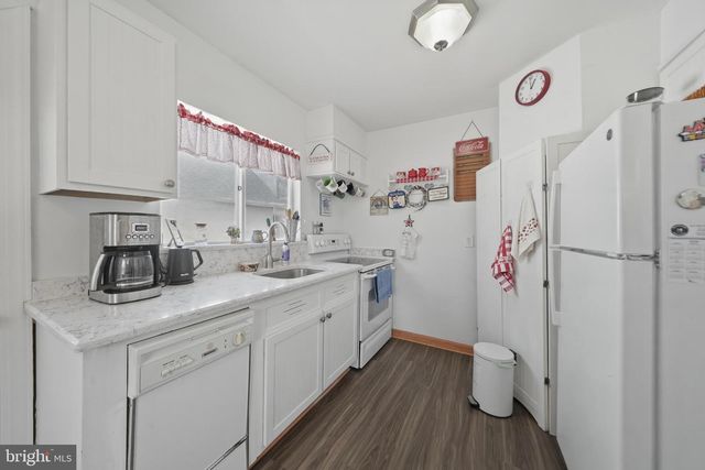 1323 MORTON AVE, Folsom, PA 19033