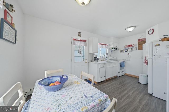 1323 MORTON AVE, Folsom, PA 19033