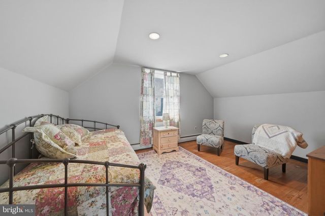 1323 MORTON AVE, Folsom, PA 19033