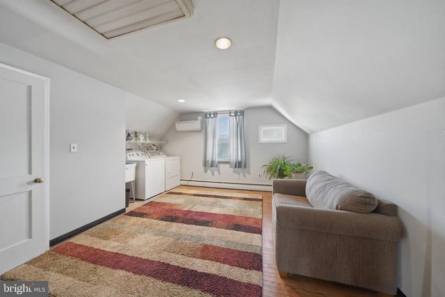 1323 MORTON AVE, Folsom, PA 19033