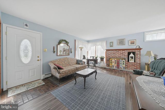 1323 MORTON AVE, Folsom, PA 19033