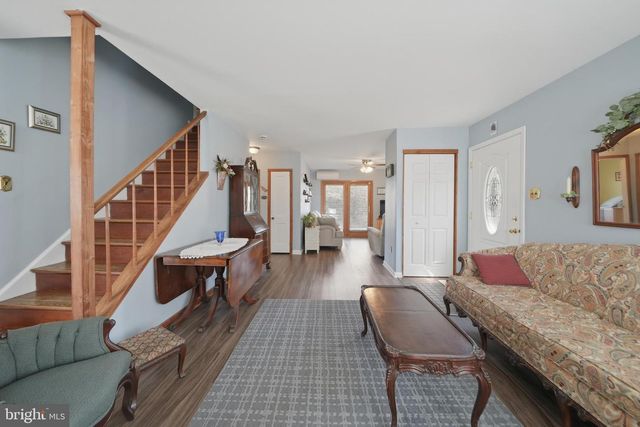 1323 MORTON AVE, Folsom, PA 19033