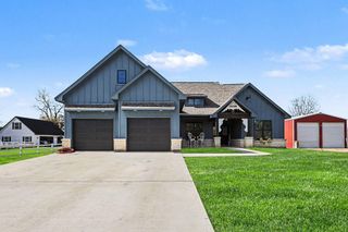 444 Mill Road, Angleton, TX 77515