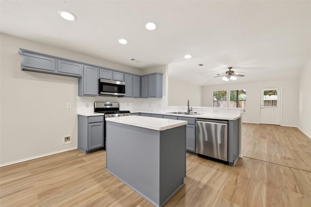 13510 Titus Point, Houston, TX 77085