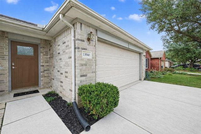 13510 Titus Point, Houston, TX 77085