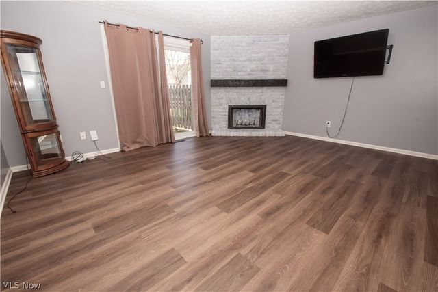 1041 Sunhaven Drive, Medina, OH 44256