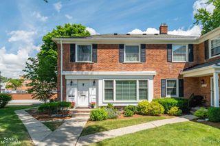 617 Notre Dame Street, Grosse Pointe, MI 48230