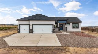 943 E Moonbeam Drive, Pueblo West, CO 81007