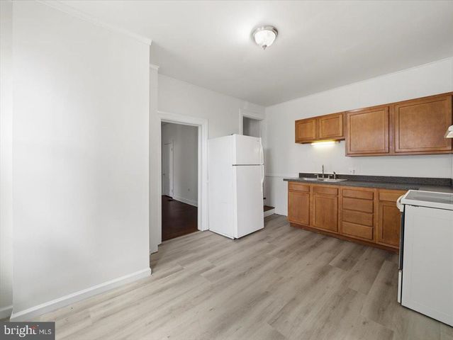 204 N CANNON AVE, Hagerstown, MD 21740