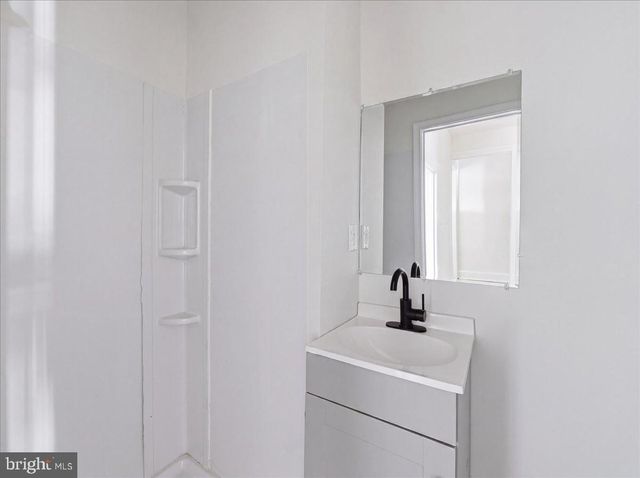 204 N CANNON AVE, Hagerstown, MD 21740